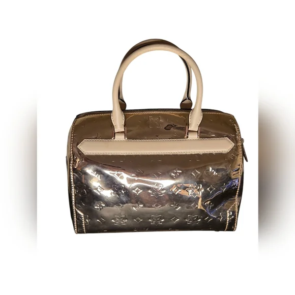 11x8x5.Michael Kors Gold Satchel Bag & wristlet. New shoulder strap. - Picture 8 of 15